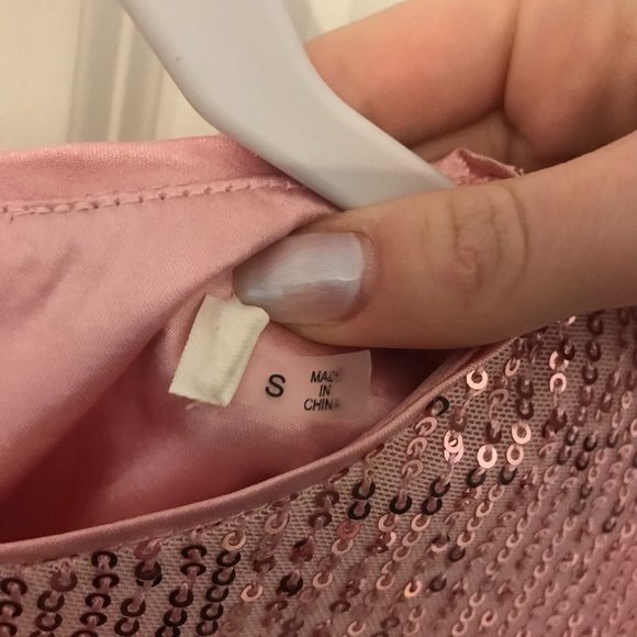 Boutique Pink Sequin Loosely Fitted Cocktail Dress - Picture 10 of 13